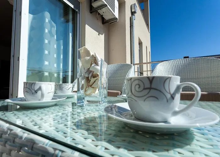 Deluxe Neli ザダル