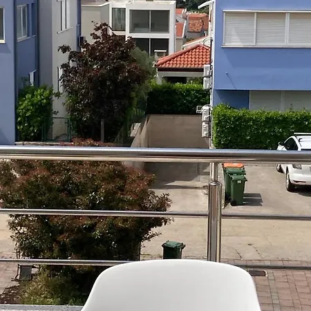 アパート Deluxe Neli ザダル