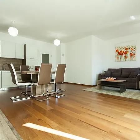 Apartamento Deluxe Neli