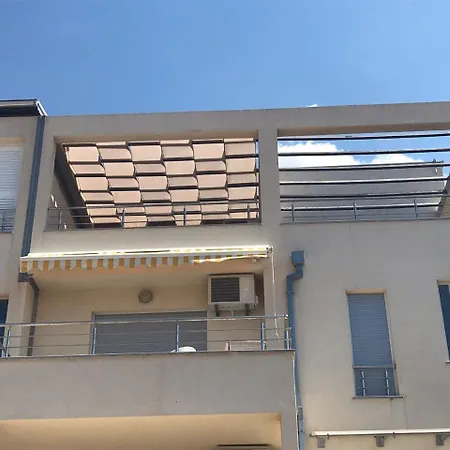 Deluxe Neli Apartamento